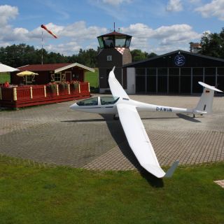 Segelflugtag - Luftsportvereinigung Schönbrunn-Wunsiedel e.V. - Flugplatz Tröstau in der ErlebnisRegion Fichtelgebirge